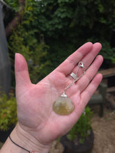 Load image into Gallery viewer, Green Garnet (Gossimar)