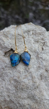 Load image into Gallery viewer, Labradorite Drop Earrings