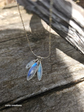 Load image into Gallery viewer, Rainbow Moonstone (white feldspar) Necklace
